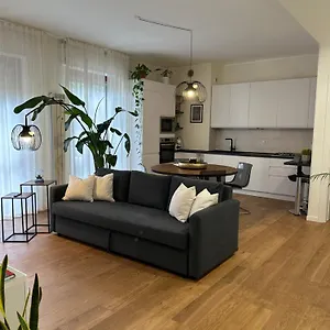 Bisceglie Appartamento Milano